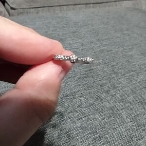Pandora bow ring silver